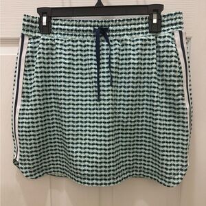 LADY HAGEN  “off to the races” geometric print skort Size M great condition c8